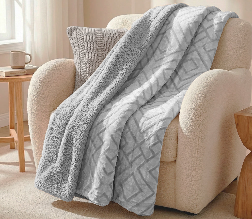 Manta de Borrego Rubi Cinza