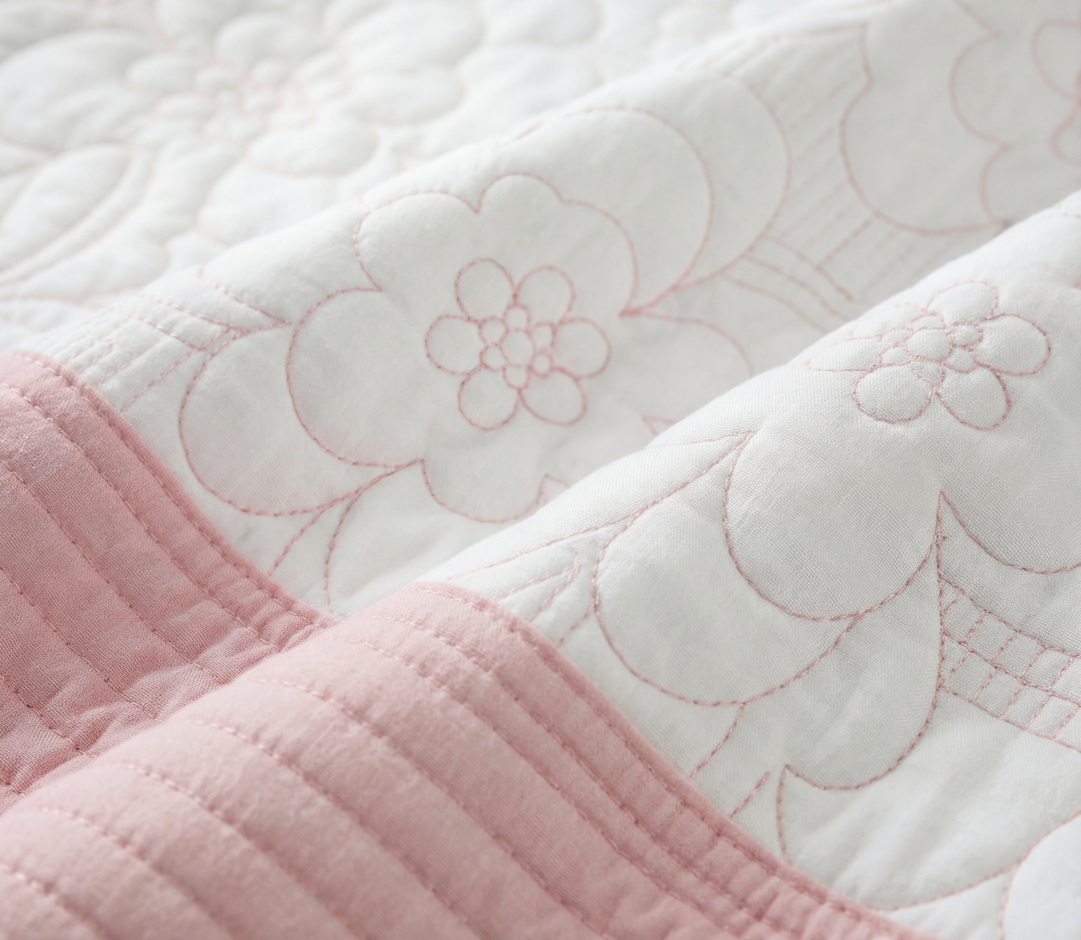 Colcha Bordada Sali Rosa